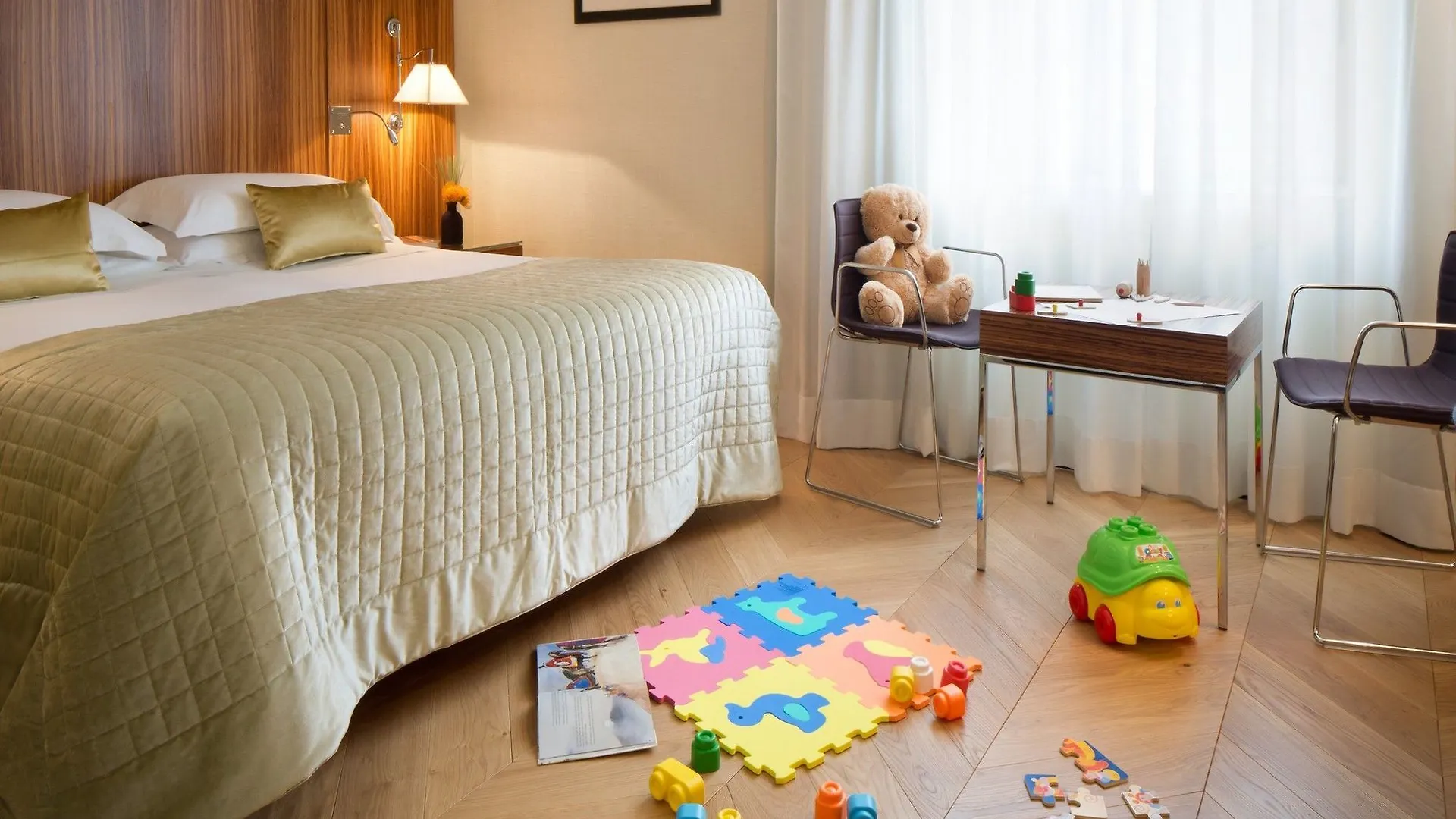Starhotels Anderson Milan 4*,